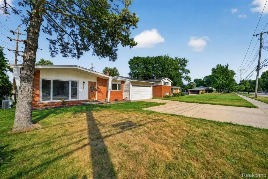 8599 Clinton River Road, Sterling Heights, MI 48314 - #3