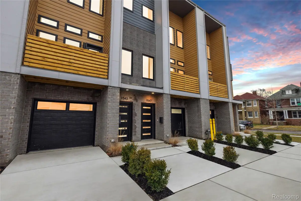 1703 Pallister #30, Detroit, MI 48206 - #1