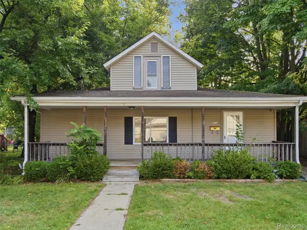 511 Riggs Street, Fenton, MI 48430
