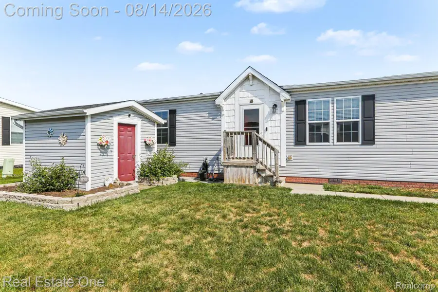 11160 Walden Court, South Lyon, MI 48178 - #2