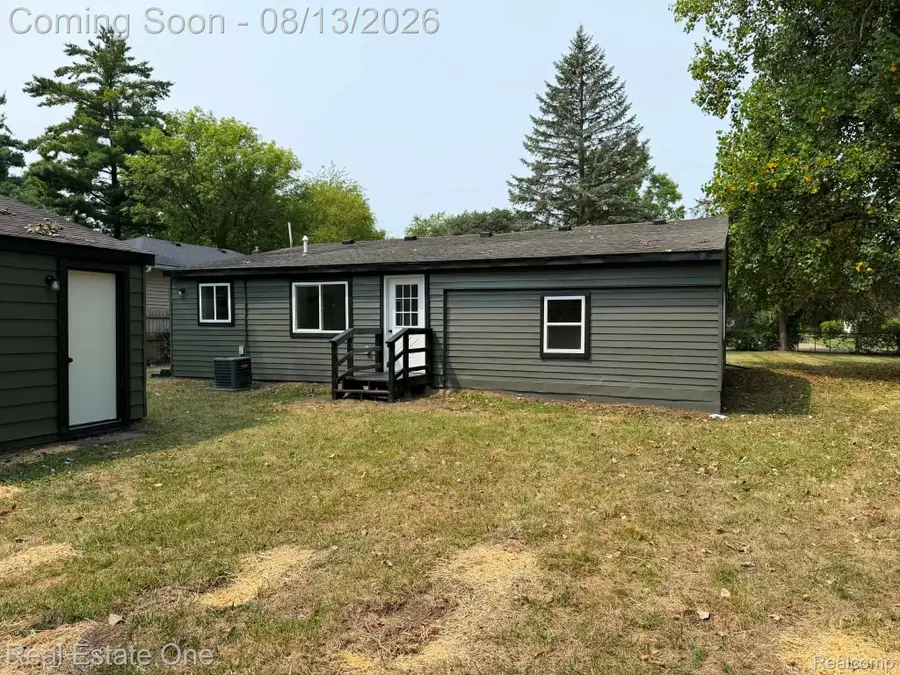 2453 Clarice Avenue, Burton, MI 48519 - #3