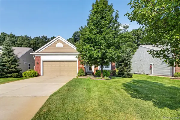 3578 Rainier Drive, Howell, MI 48843