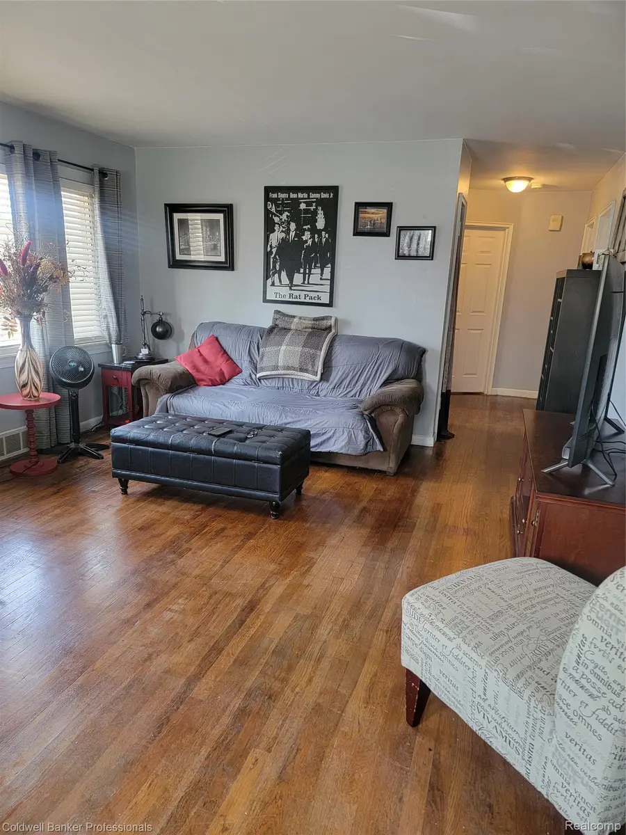 29718 Julius Boulevard, Westland, MI 48186 - #3