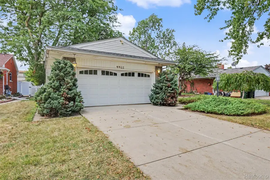 4412 Parkside Boulevard, Allen Park, MI 48101 - #3
