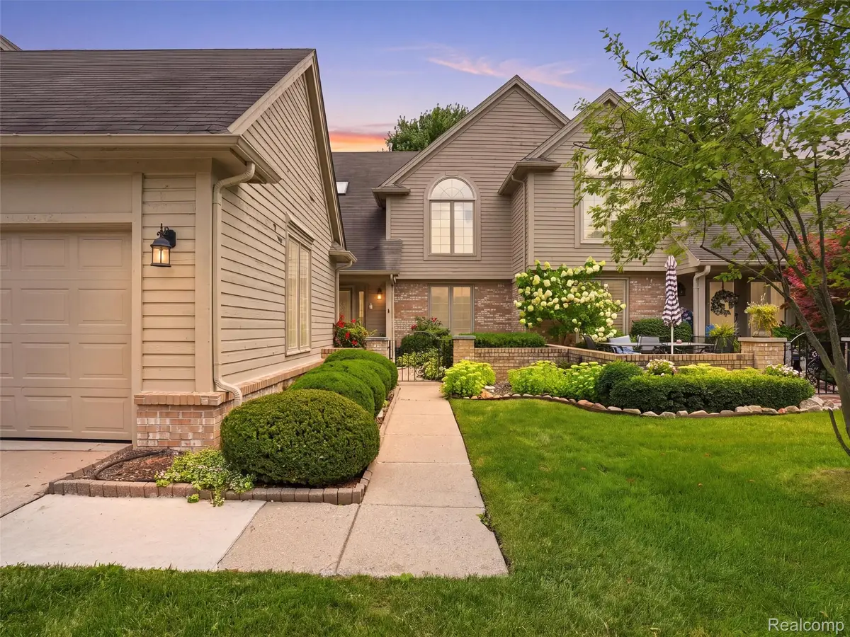 16905 Coral Lane, Macomb, MI 48042 - #1