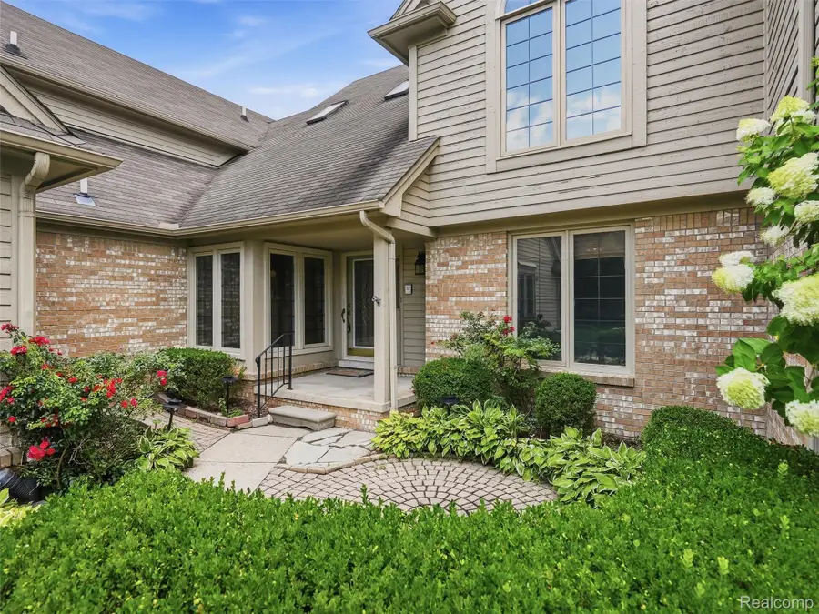 16905 Coral Lane, Macomb, MI 48042 - #3