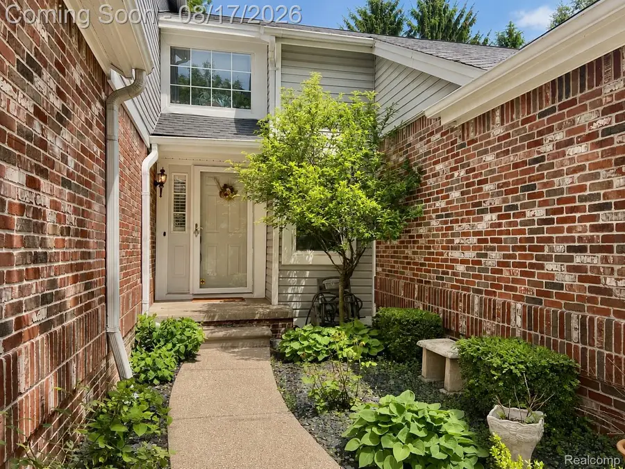 1168 Fairways Boulevard, Troy, MI 48085 - #3