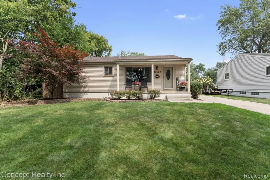 31540 Hennepin Street, Garden City, MI 48135 - #3