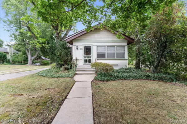 321 S Wing Street, Northville, MI 48167