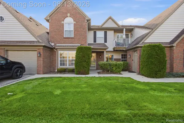 20656 Dunham Road #18, ClintonTownship, MI 48038
