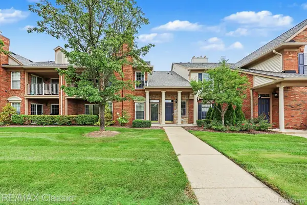 3626 Oakmonte Boulevard, Rochester, MI 48306
