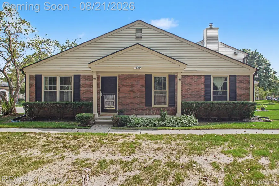 1489 Dover Hill N, Walled Lake, MI 48390 - #2