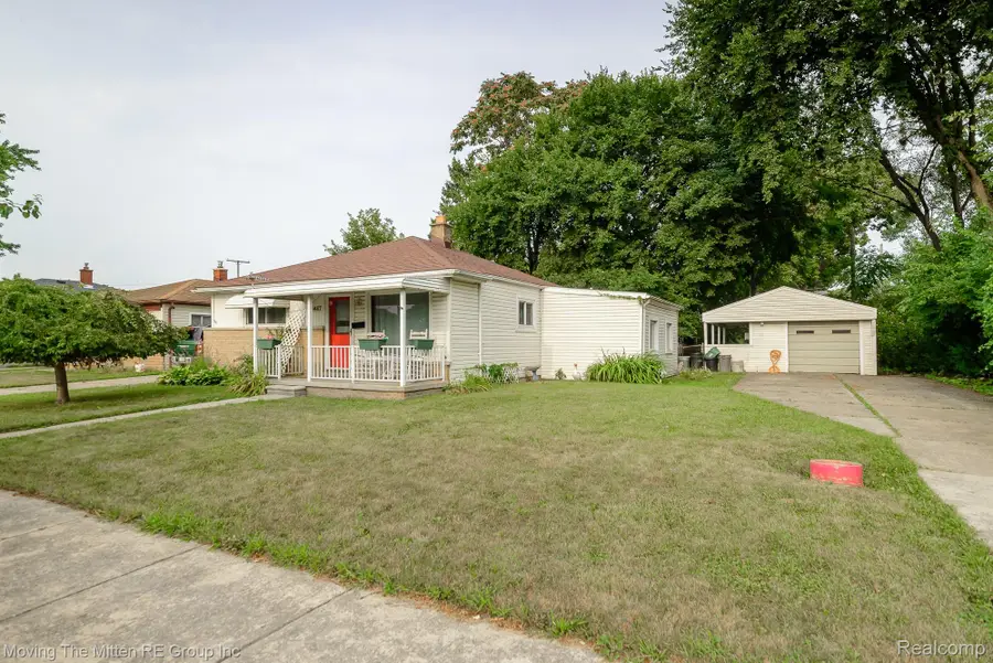 4487 Clippert Street, Dearborn Heights, MI 48125 - #2