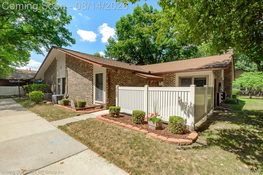37587 Barkridge Circle, Westland, MI 48185 - #2