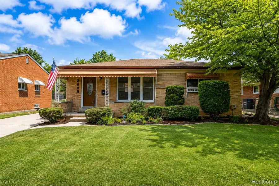 8435 Francine Street, Warren, MI 48093 - #2