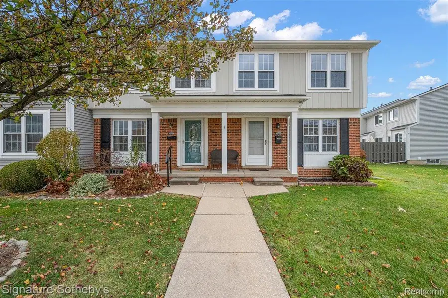 36702 Park Place Drive, Sterling Heights, MI 48310 - #2