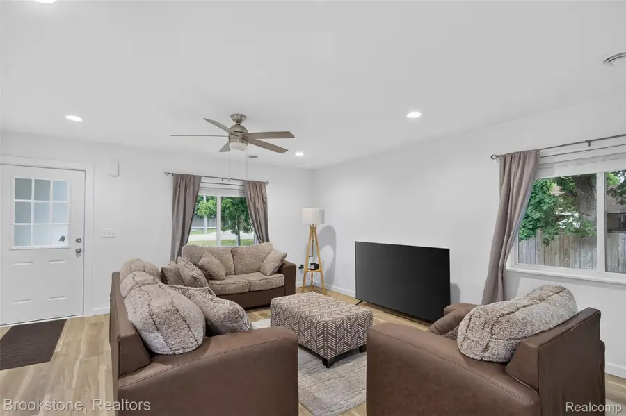 49050 Fuller Road, Chesterfield, MI 48051 - #3