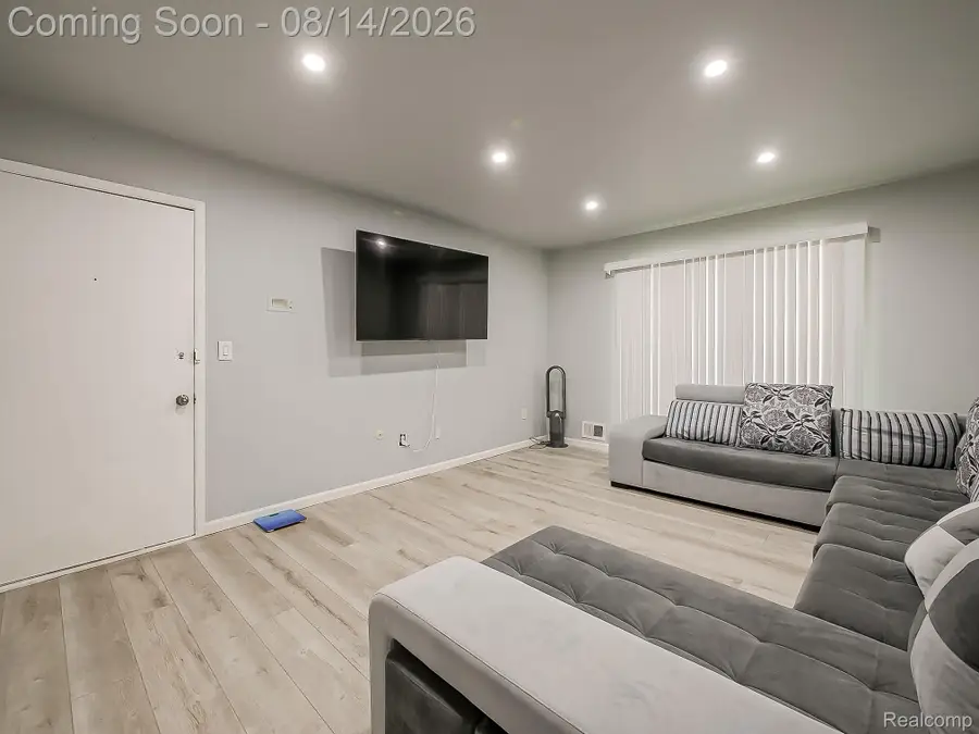 29101 Hayes Road, Warren, MI 48088 - #2