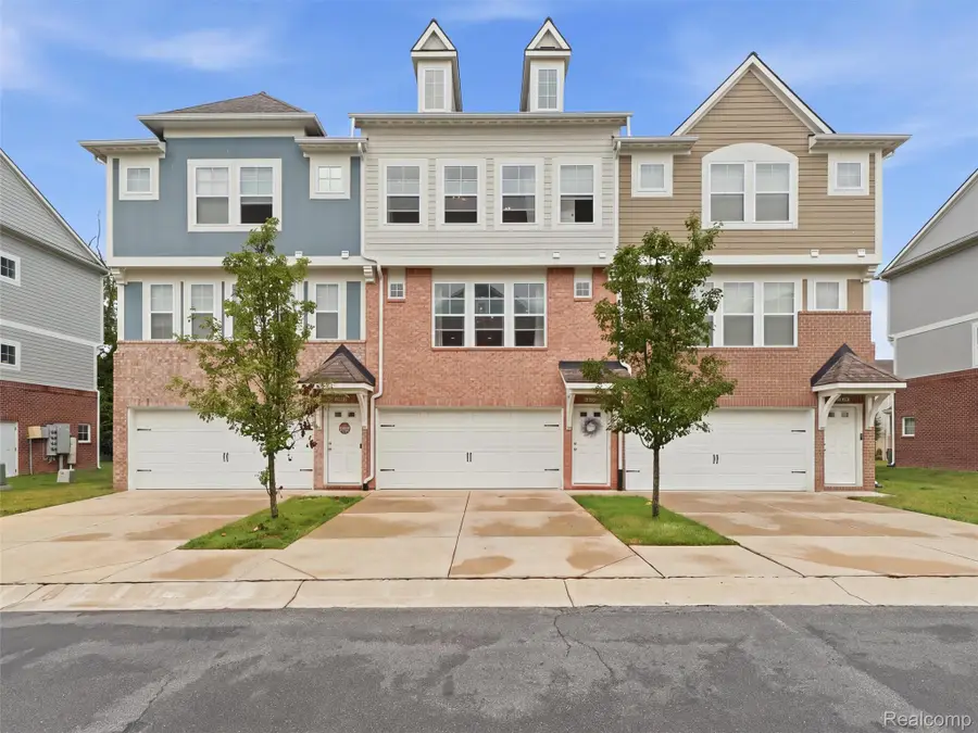 5927 Picall Drive, Troy, MI 48098 - #2