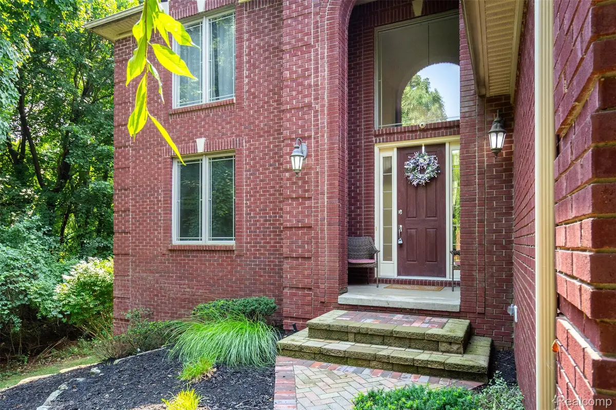 32393 Maria Court, Livonia, MI 48152 - #1