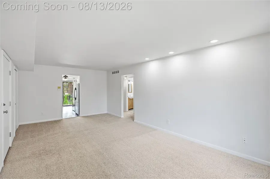 1855 Meadow Dale Court #18, Rochester Hills, MI 48309 - #3