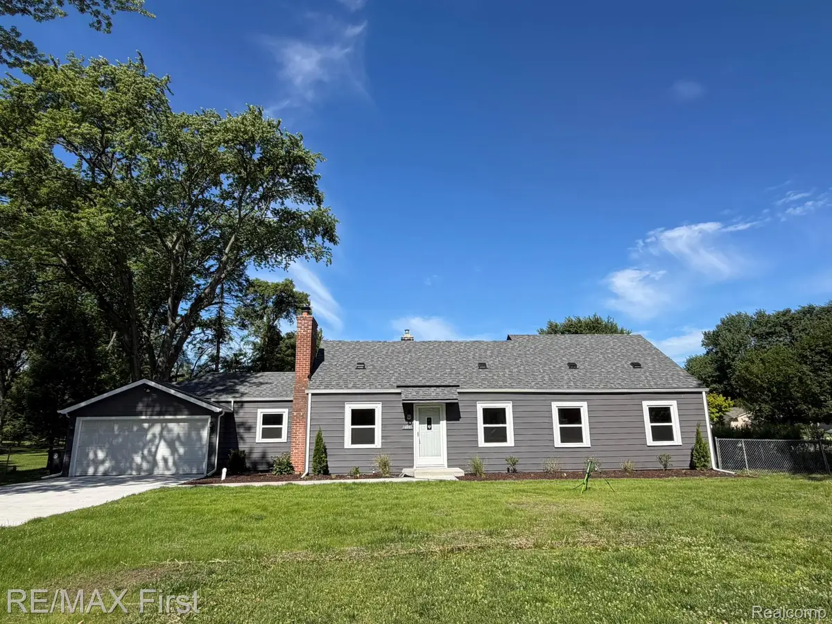 16045 Oporto Street, Livonia, MI 48154 - #1