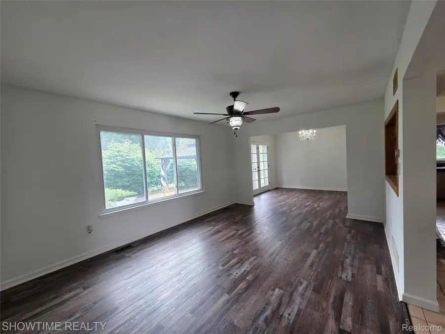 35706 Duke Drive, Sterling Heights, MI 48310 - #3