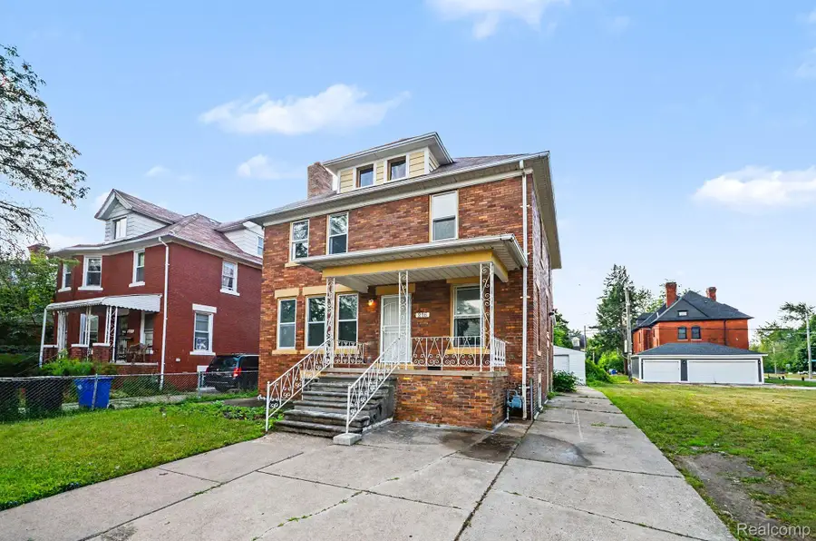 216 Holbrook Street, Detroit, MI 48202 - #3