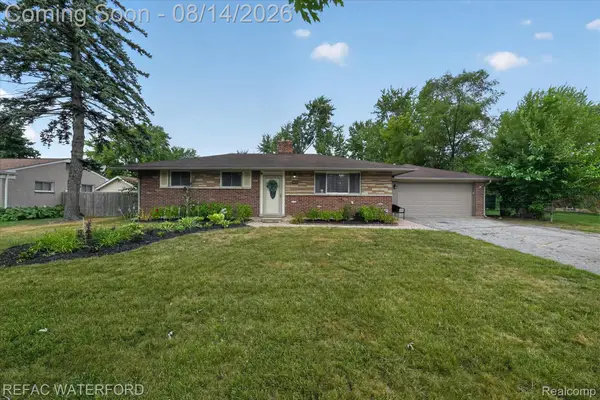 3476 Levee Street, Waterford, MI 48329