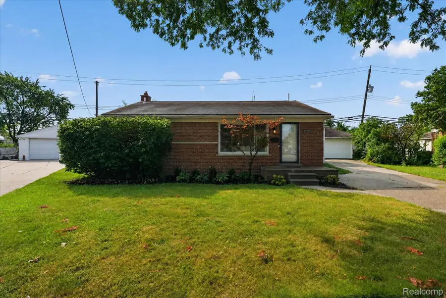 29100 Fourner Avenue, Madison Heights, MI 48071 - #3