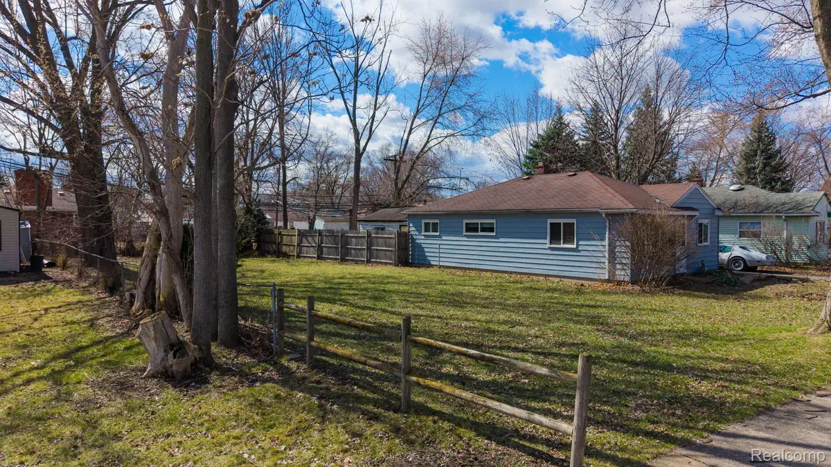 21913 Powers Avenue, Dearborn Heights, MI 48125 - #1