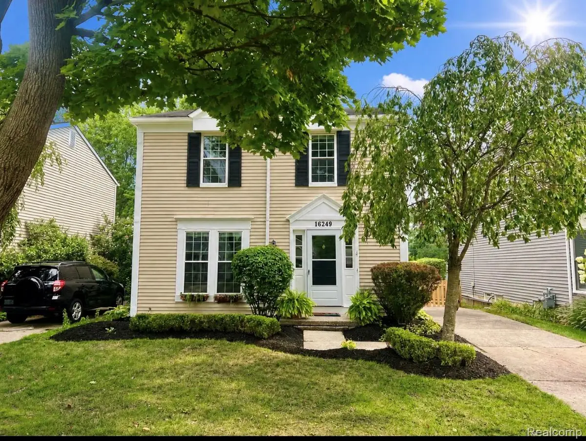 16249 Birwood Avenue, Beverly Hills, MI 48025 - #1