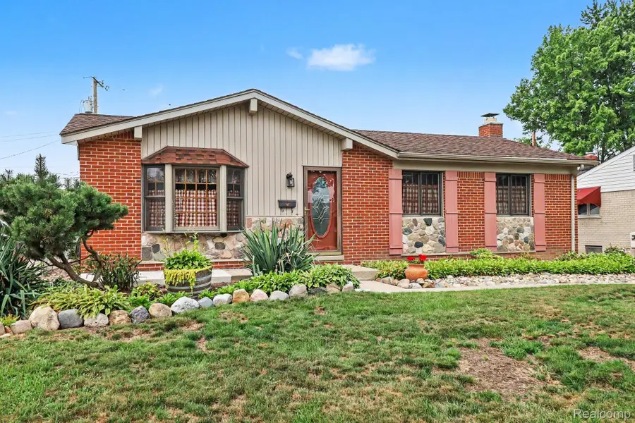 14411 Hix Street, Livonia, MI 48154 - #3