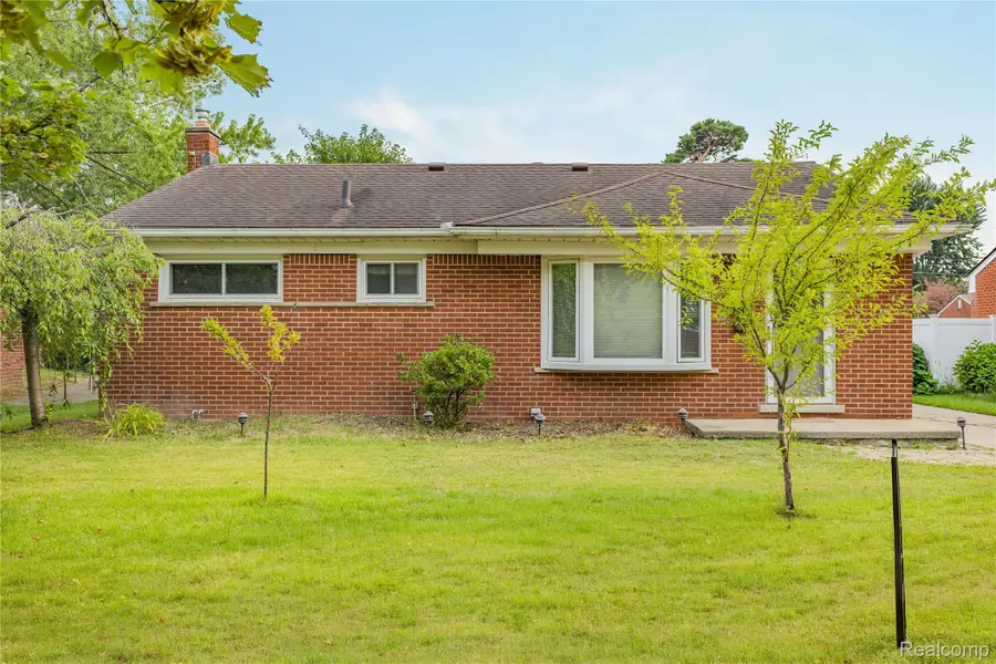 28923 Westfield Street, Livonia, MI 48150 - #2
