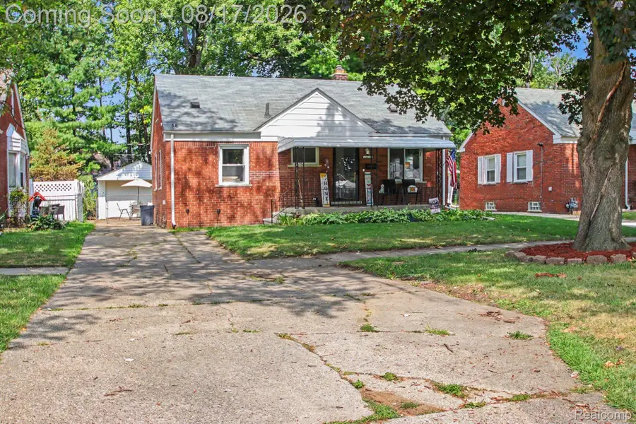 26686 Southwestern Highway, Redford, MI 48239 - #2