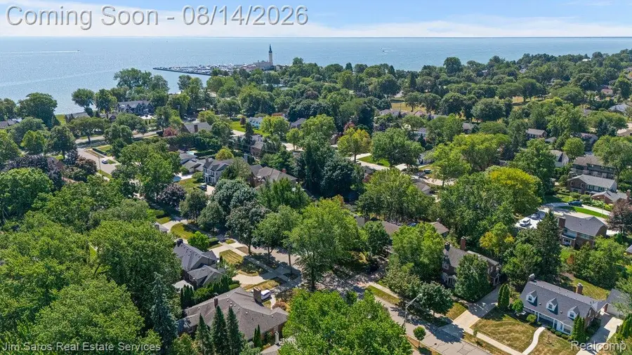 29 Hampton Road, Village Of Grosse Pointe Shores, MI 48236 - #3