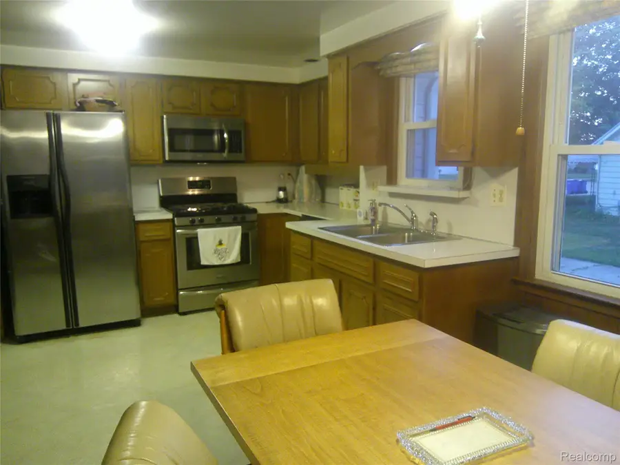28710 Revere Avenue, Warren, MI 48092 - #3
