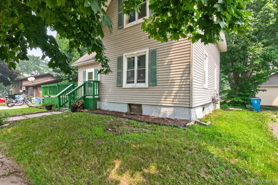 203 Grant Street, Holly, MI 48442 - #3