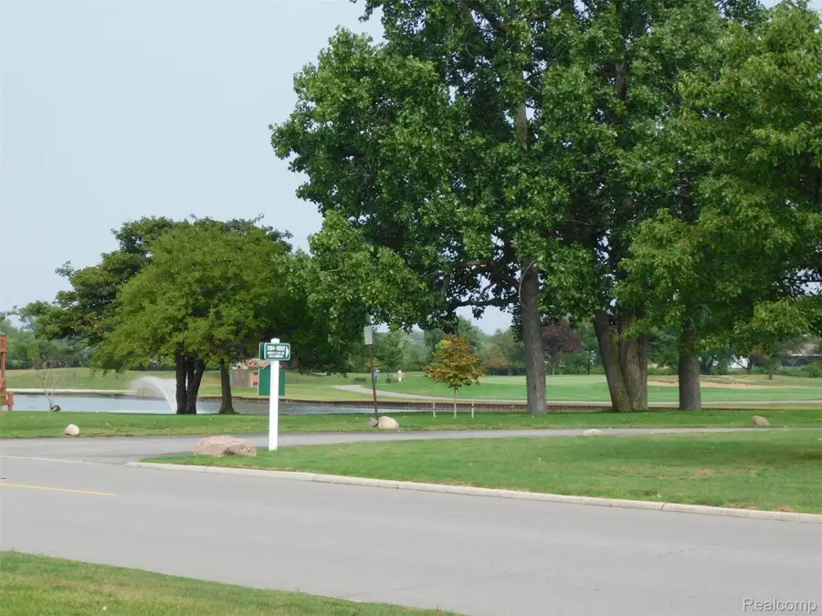 406 Country Club Drive #66, Saint Clair Shores, MI 48082 - #2