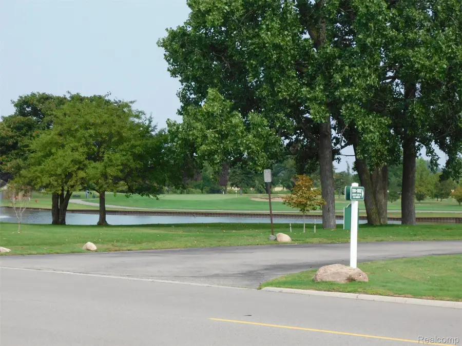 406 Country Club Drive #66, Saint Clair Shores, MI 48082 - #3