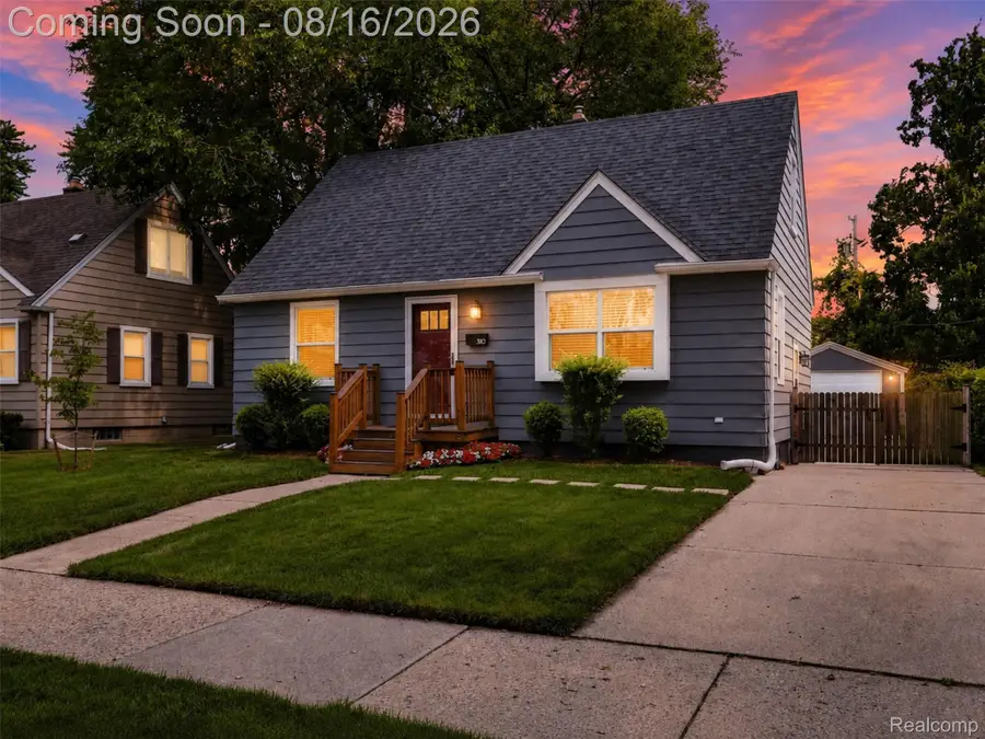310 N Edgeworth Avenue, Royal Oak, MI 48067 - #2