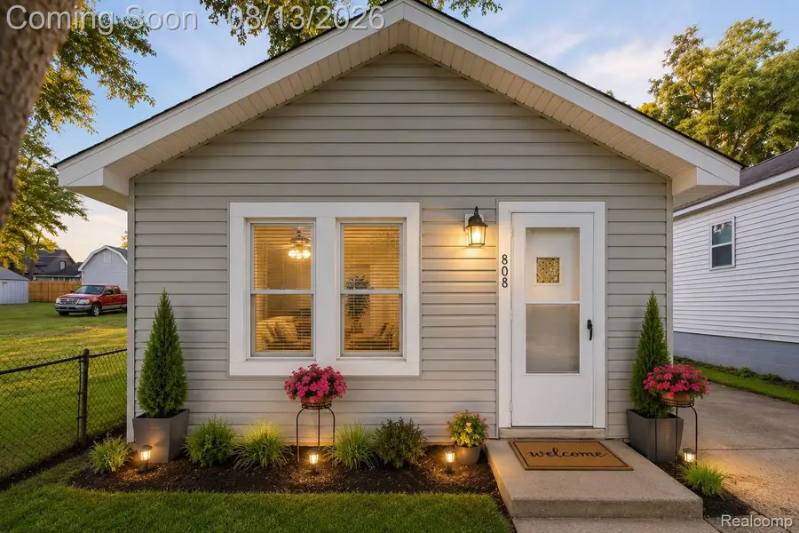 808 Corwin Court, Pontiac, MI 48340 - #2
