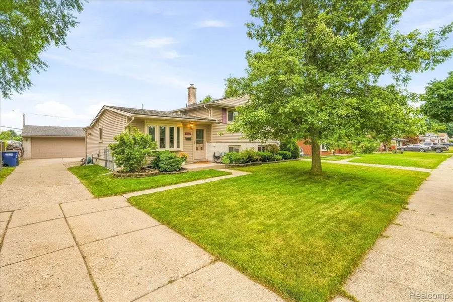 36629 Gilchrist Street, Westland, MI 48186 - #3