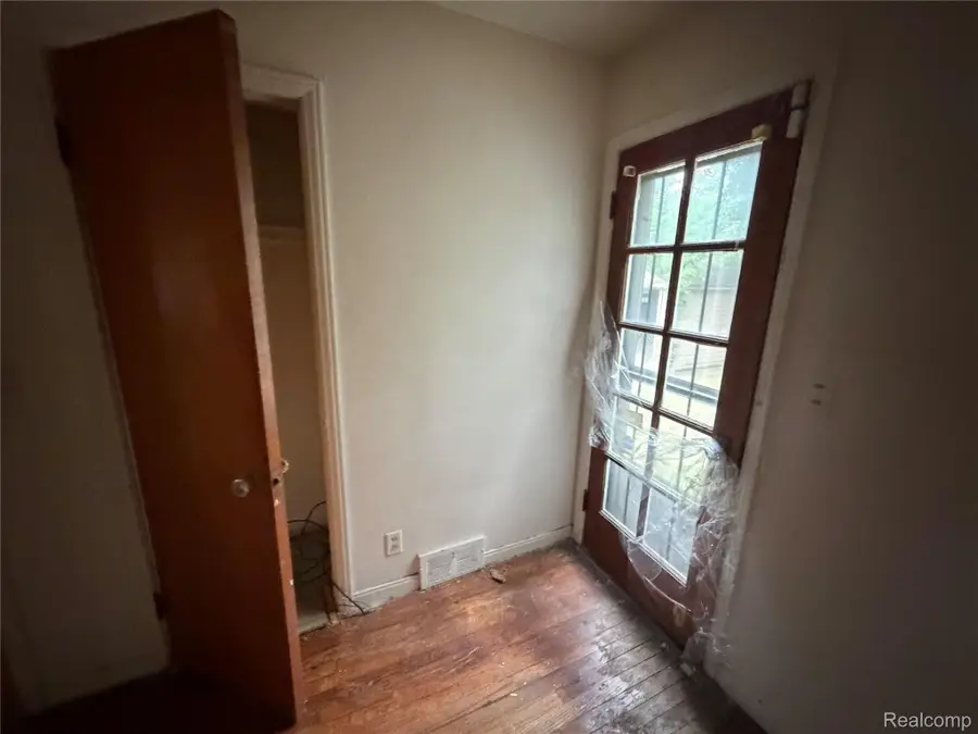 15436 Fielding Street, Detroit, MI 48223 - #3