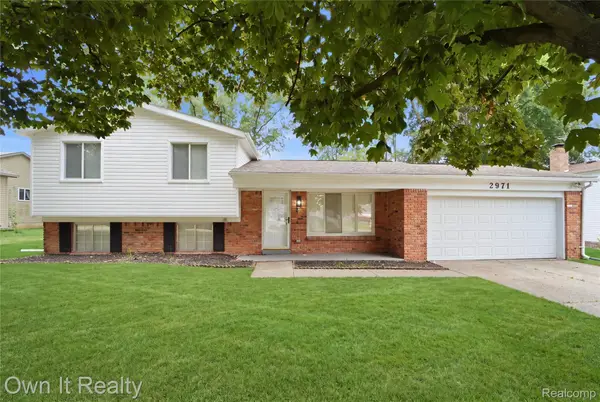 2971 Sleaford Drive, Waterford, MI 48329