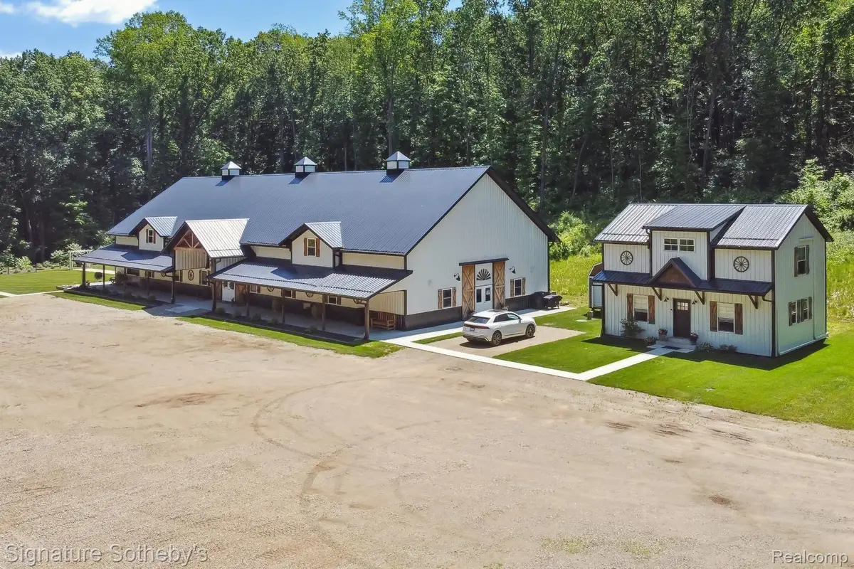 15165 Main Street, Buchanan, MI 49107 - #1