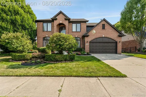22344 Woodlake Drive, Macomb, MI 48044