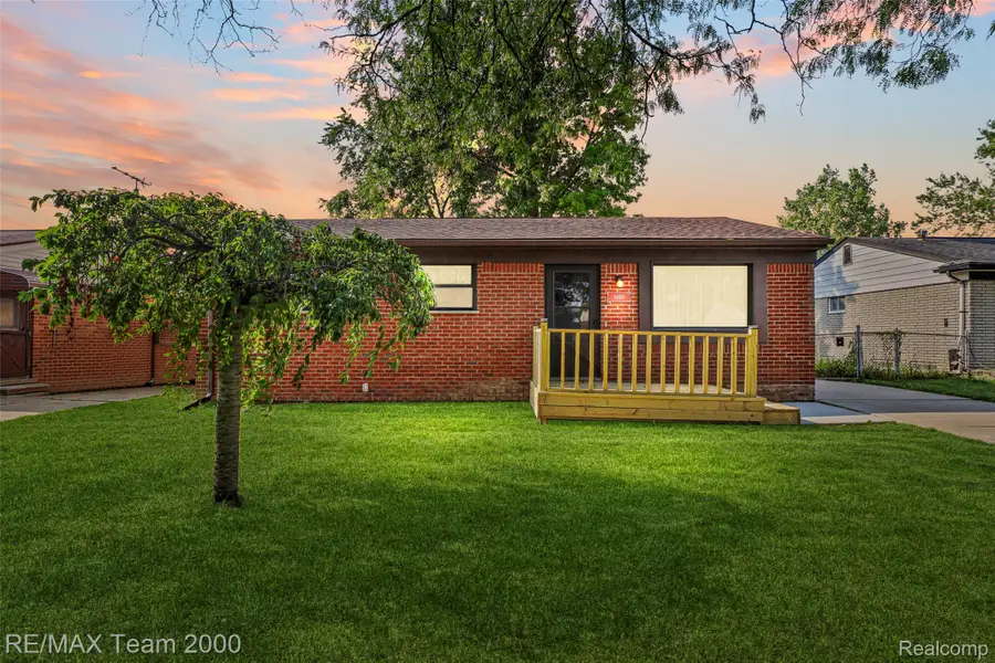 34931 Michelle Drive, Romulus, MI 48174 - #2
