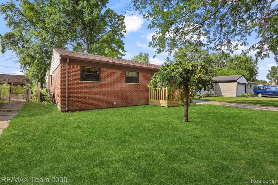 34931 Michelle Drive, Romulus, MI 48174 - #3