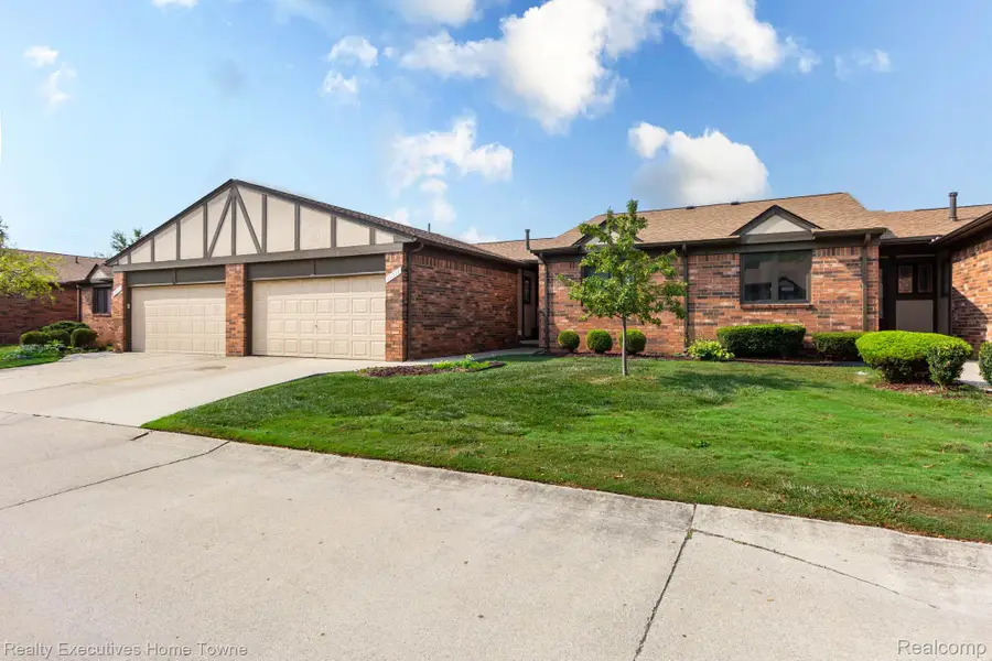 29573 Red Oak Drive #62, Warren, MI 48092 - #2